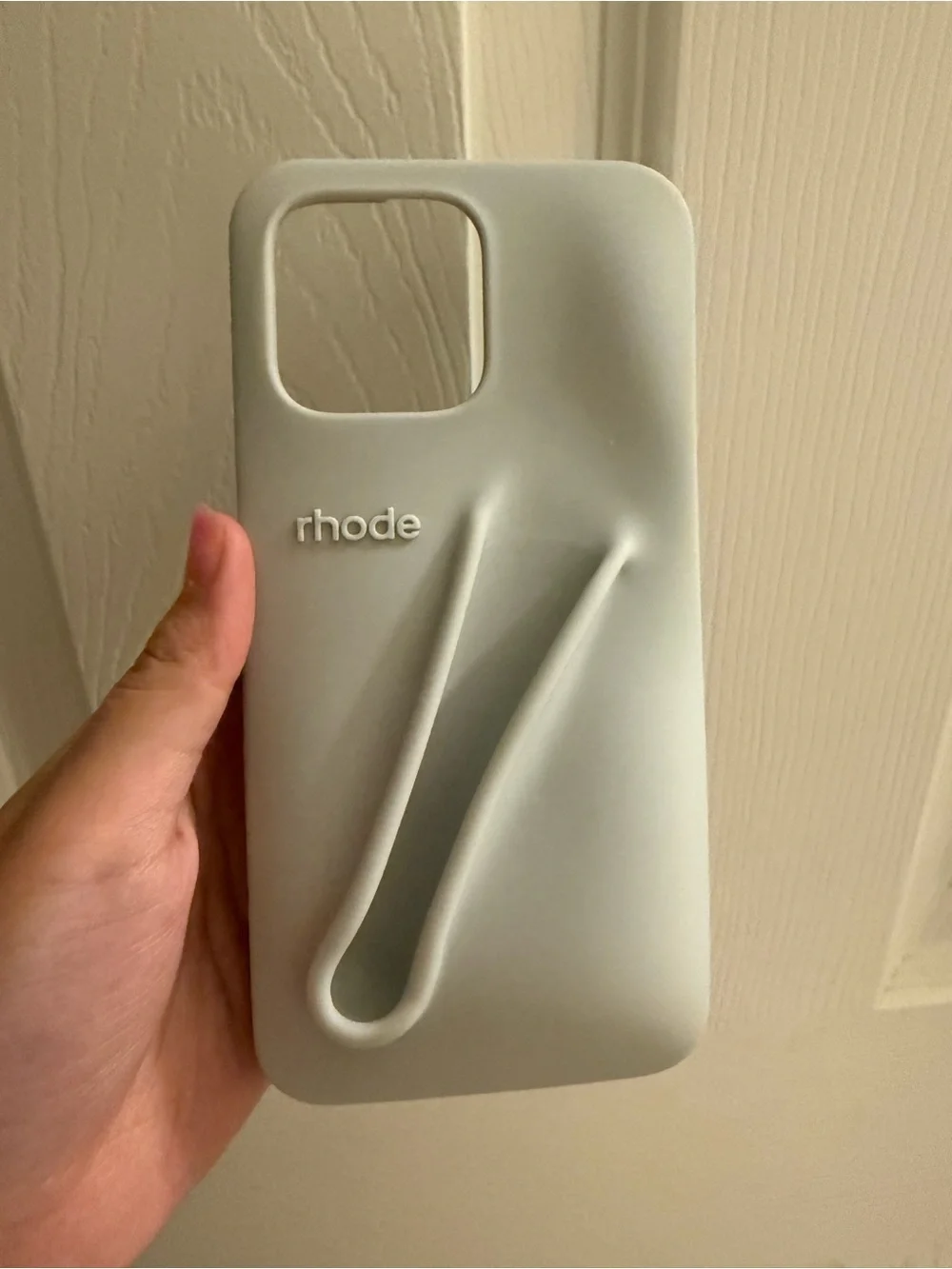 RHODE Silicone Phone Case with Integrated Hand Groove in Light Gray